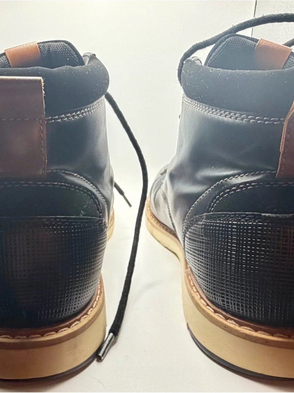 Arizona Jean Company Black Chukka Boots with Cream Sole Men’s size 9.5